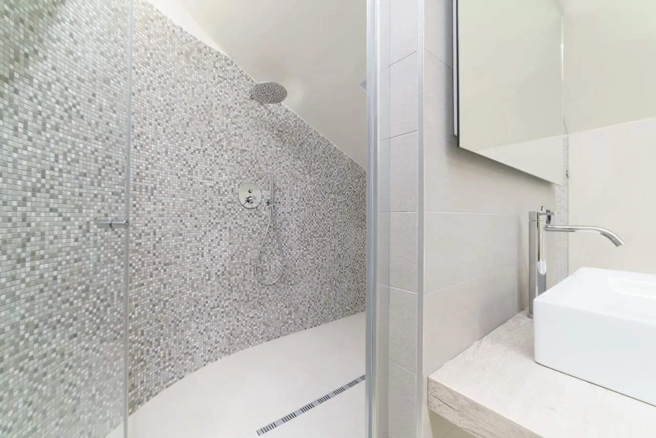 Caffetteria Luca Suite&Rooms Bronte Affittacamere
